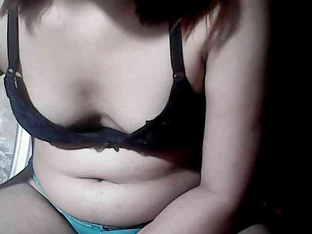HornyNica webcam