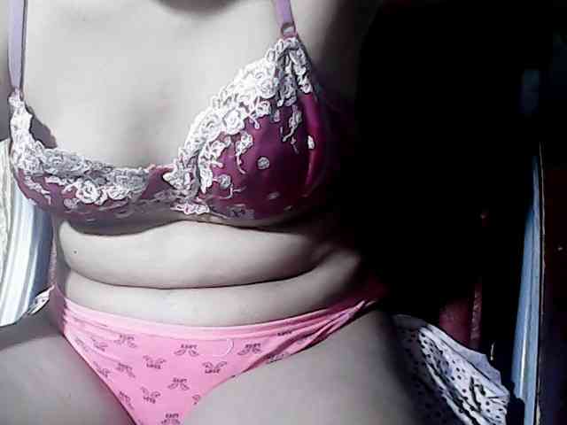 HornyNica webcam