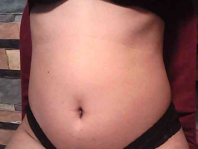 HornyNica webcam