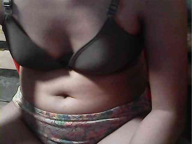 HornyNica webcam