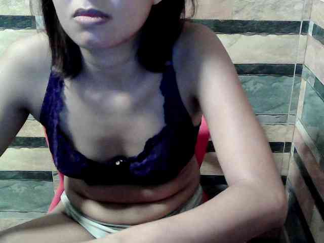 HornyNica webcam