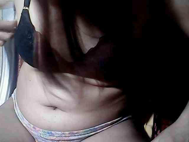 HornyNica webcam