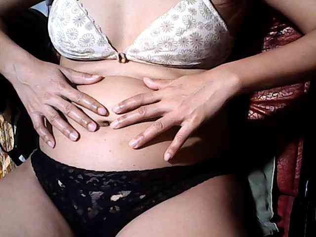 HornyNica webcam