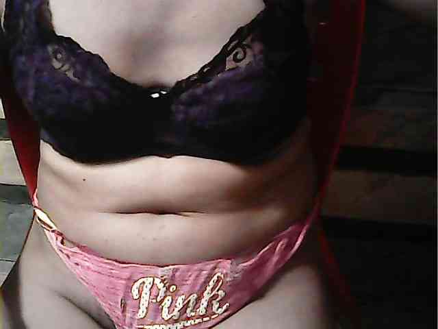 HornyNica webcam