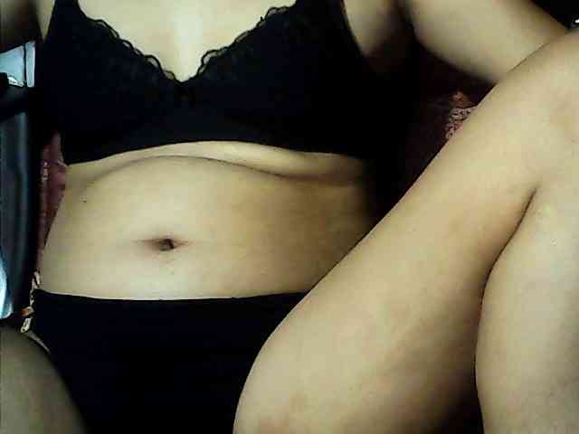 HornyNica webcam