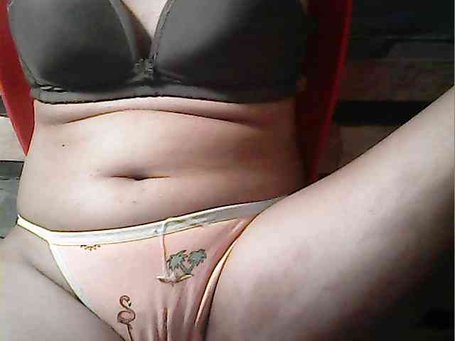 HornyNica webcam