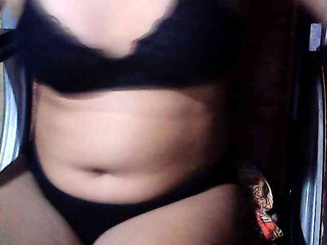 HornyNica webcam