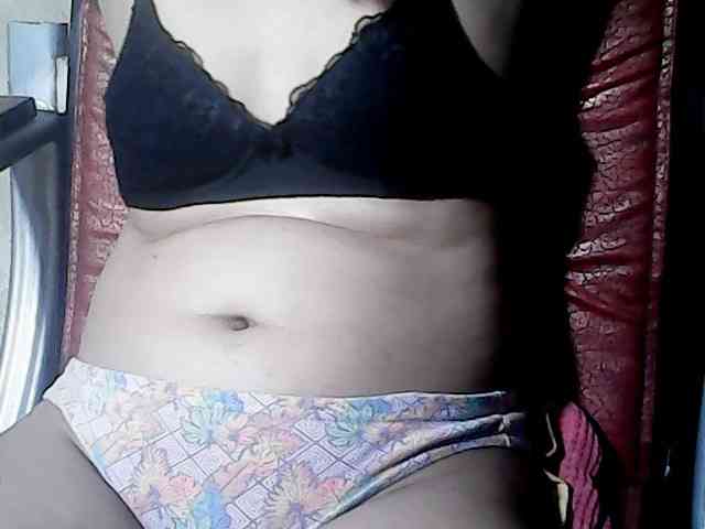 HornyNica webcam