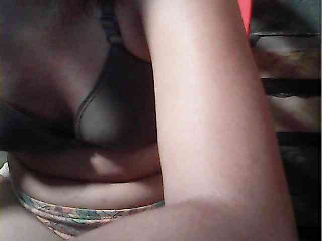 HornyNica webcam