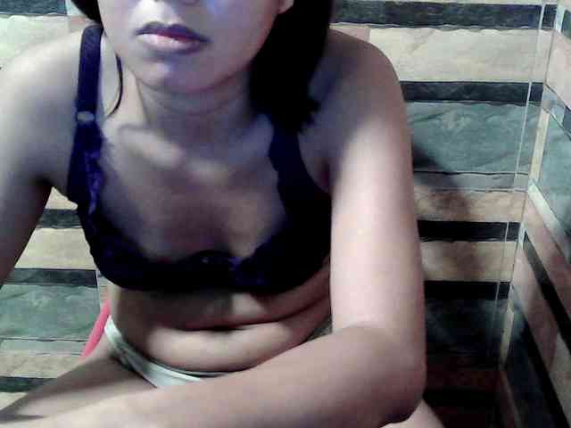 HornyNica webcam
