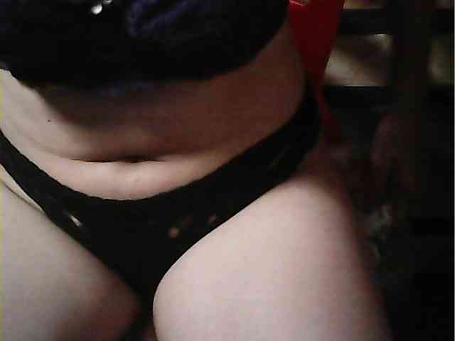 HornyNica webcam