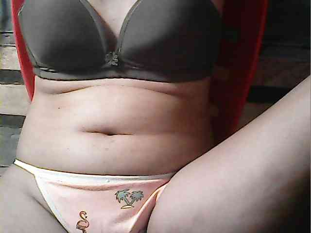 HornyNica webcam