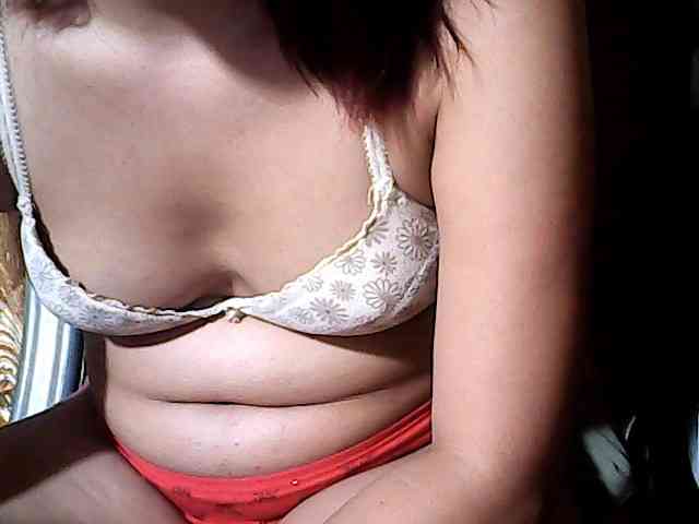 HornyNica webcam