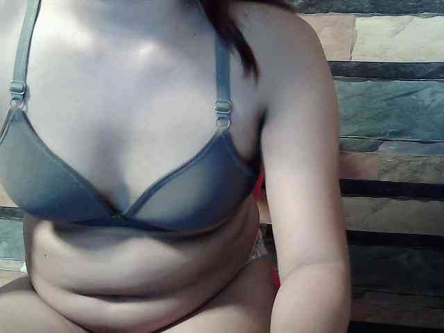 HornyNica webcam