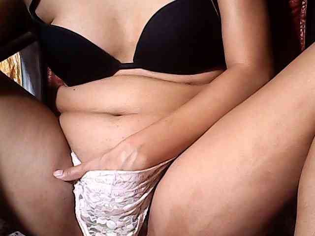 HornyNica webcam