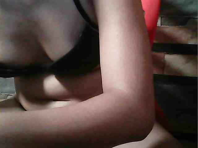 HornyNica webcam