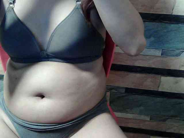 HornyNica webcam
