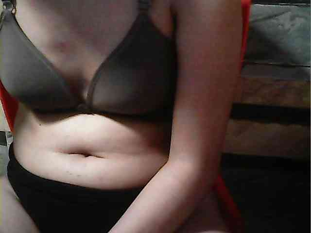 HornyNica webcam