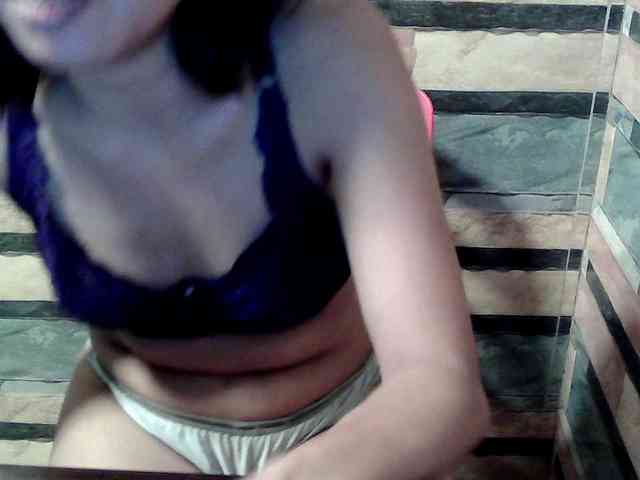 HornyNica webcam