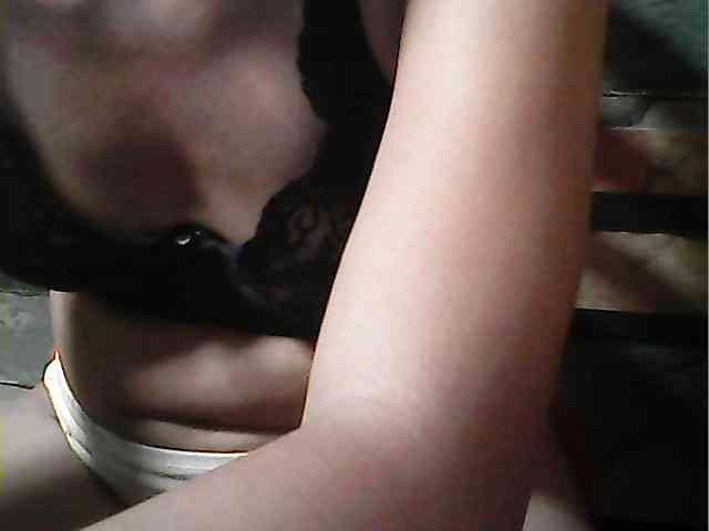 HornyNica webcam