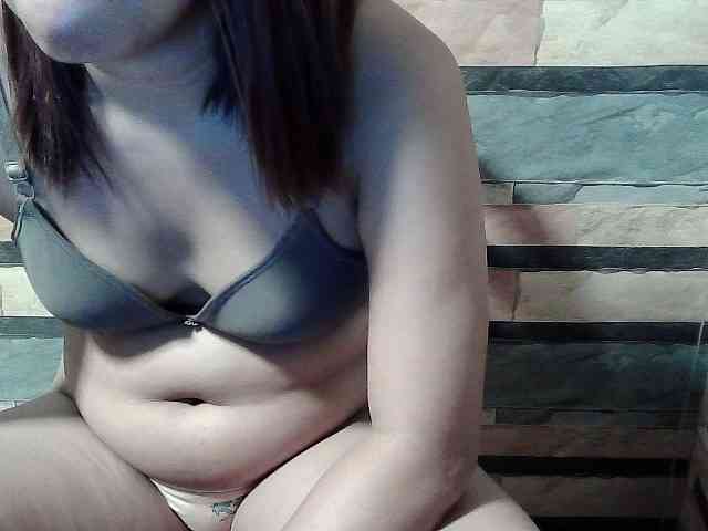 HornyNica webcam