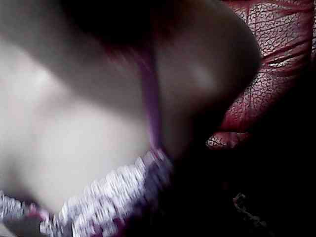HornyNica webcam