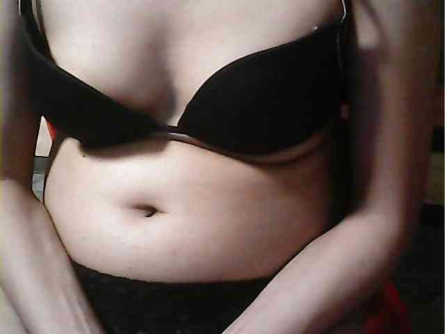 HornyNica webcam