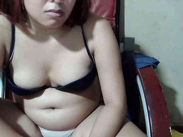 HornyNica webcam