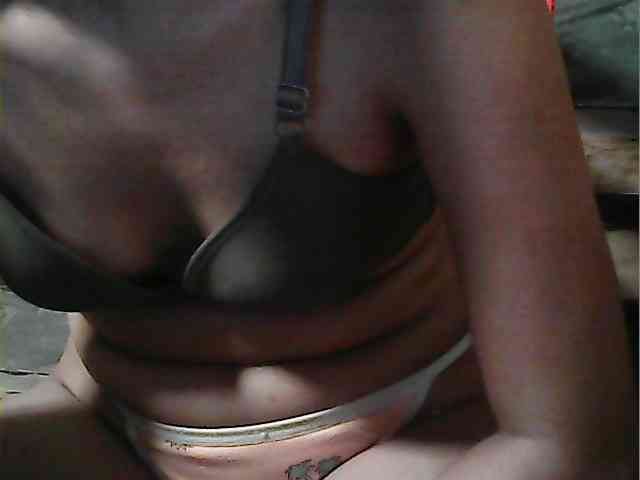 HornyNica webcam