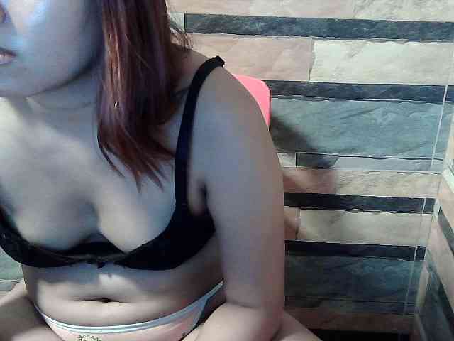 HornyNica webcam
