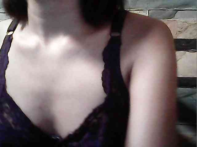 HornyNica webcam