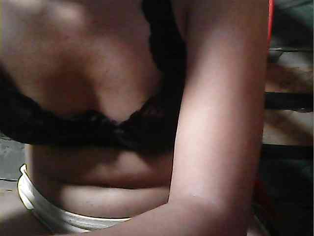HornyNica webcam