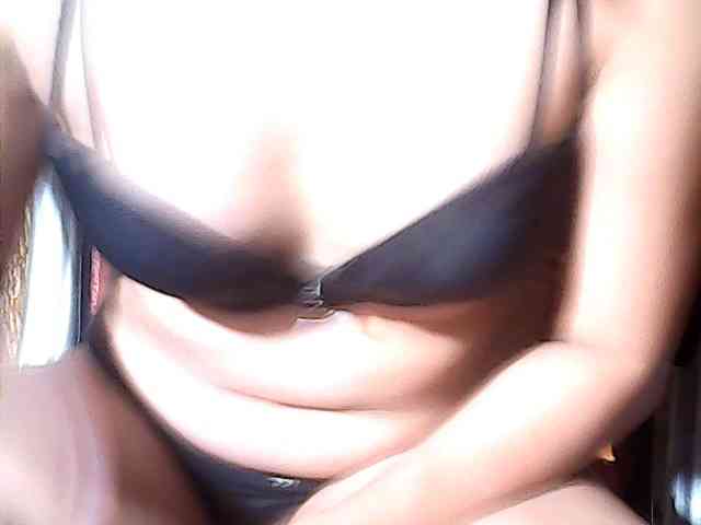 HornyNica webcam