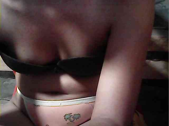 HornyNica webcam