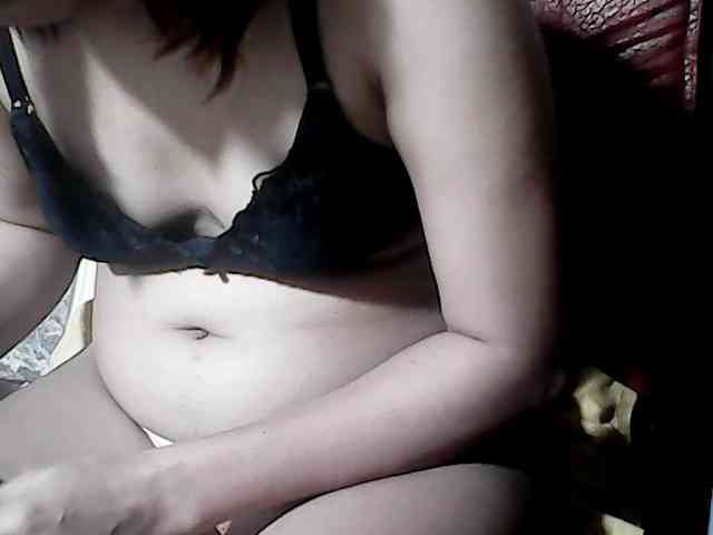 HornyNica webcam