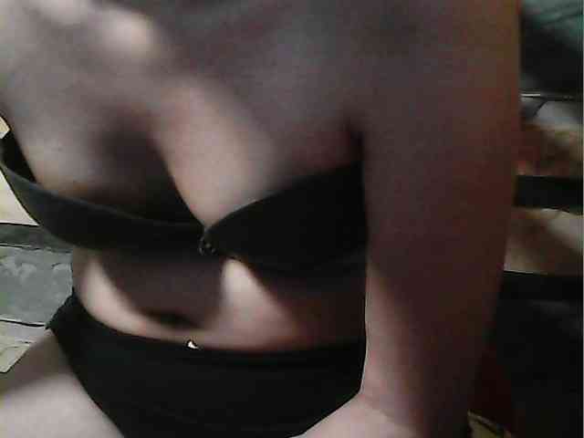 HornyNica webcam
