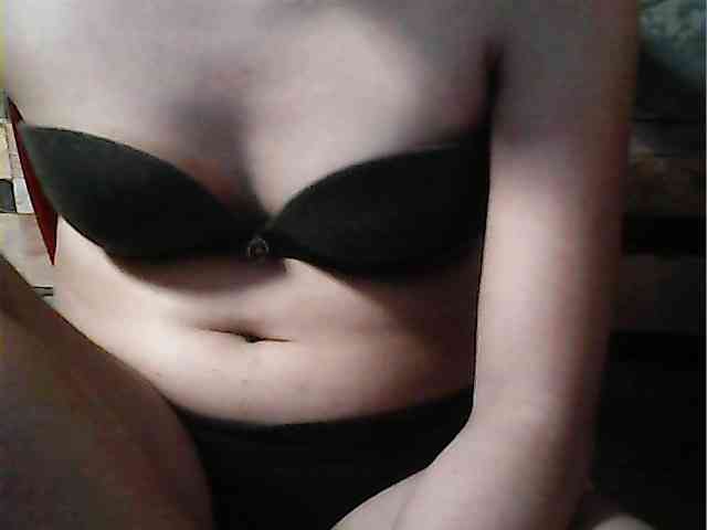 HornyNica webcam