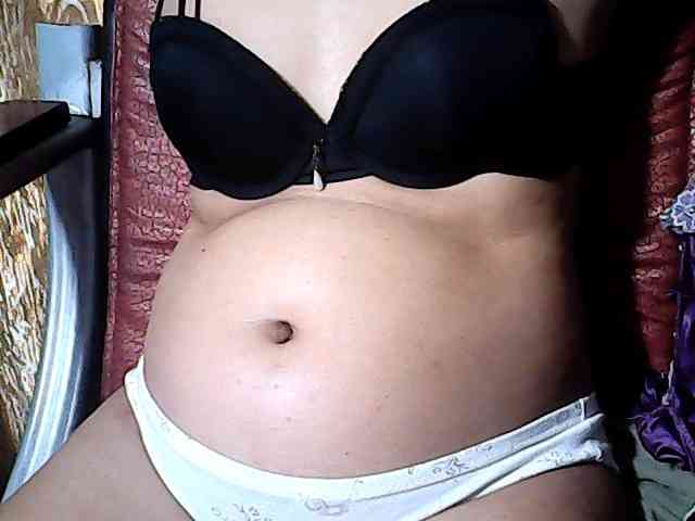 HornyNica webcam