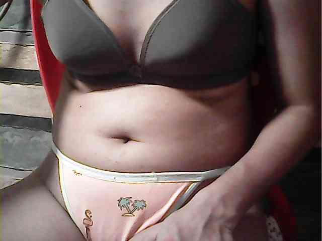 HornyNica webcam