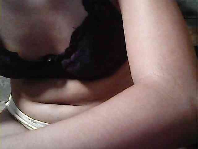 HornyNica webcam