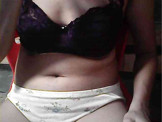 HornyNica webcam