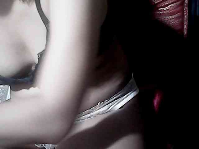 HornyNica webcam