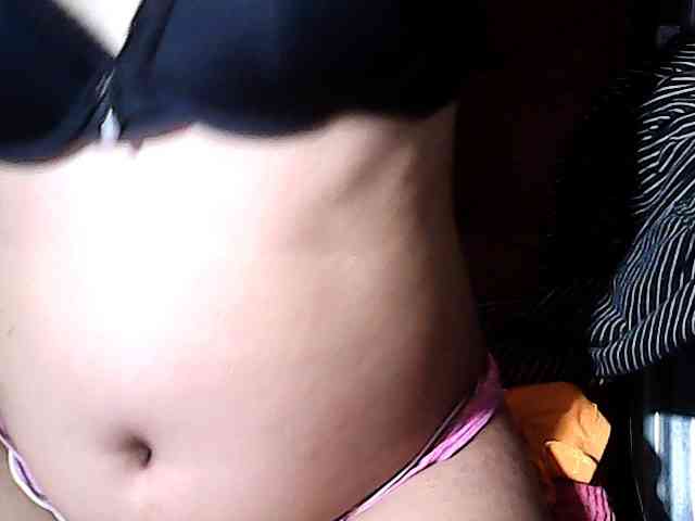 HornyNica webcam