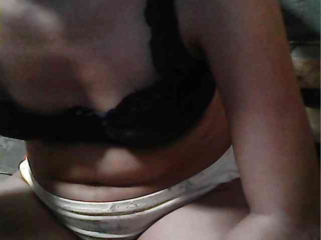 HornyNica webcam