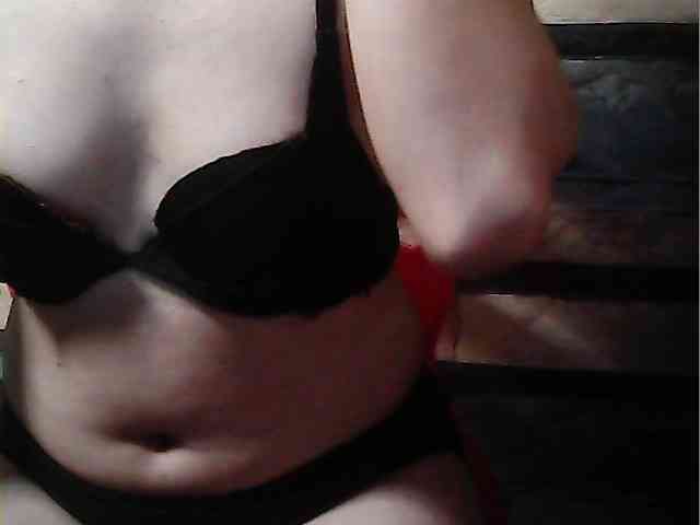 HornyNica webcam