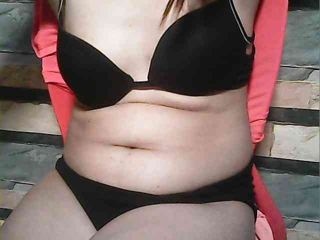 HornyNica webcam