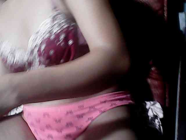 HornyNica webcam