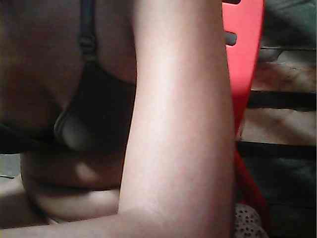 HornyNica webcam