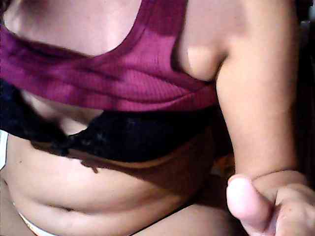 HornyNica webcam