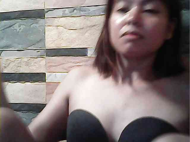 HornyNica webcam